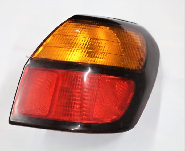 Subaru OEM Outback Passenger Side Right Tail Light 2000 2001 2002 2003 2004 - Image 3