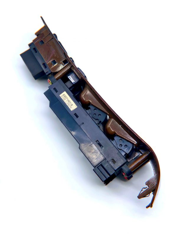 Subaru Used Power Window Mirror Master Switch 2000-2004 Legacy & Outback - Image 2
